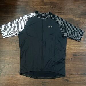 GORE Men's Black and White Jersey